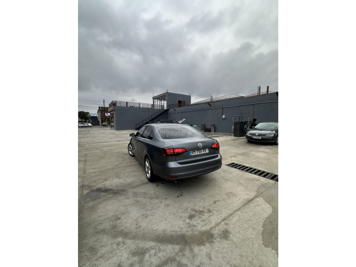 Volkswagen Jetta - фото 7