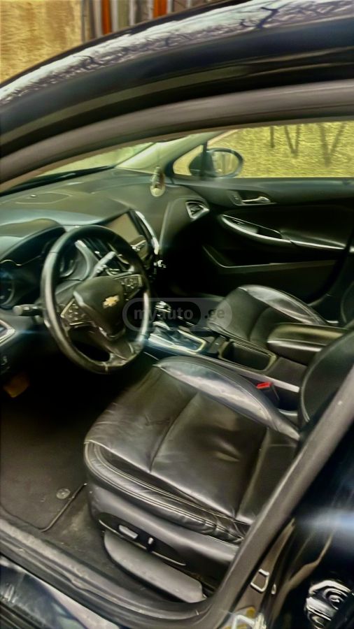 Chevrolet Cruze - фото 4