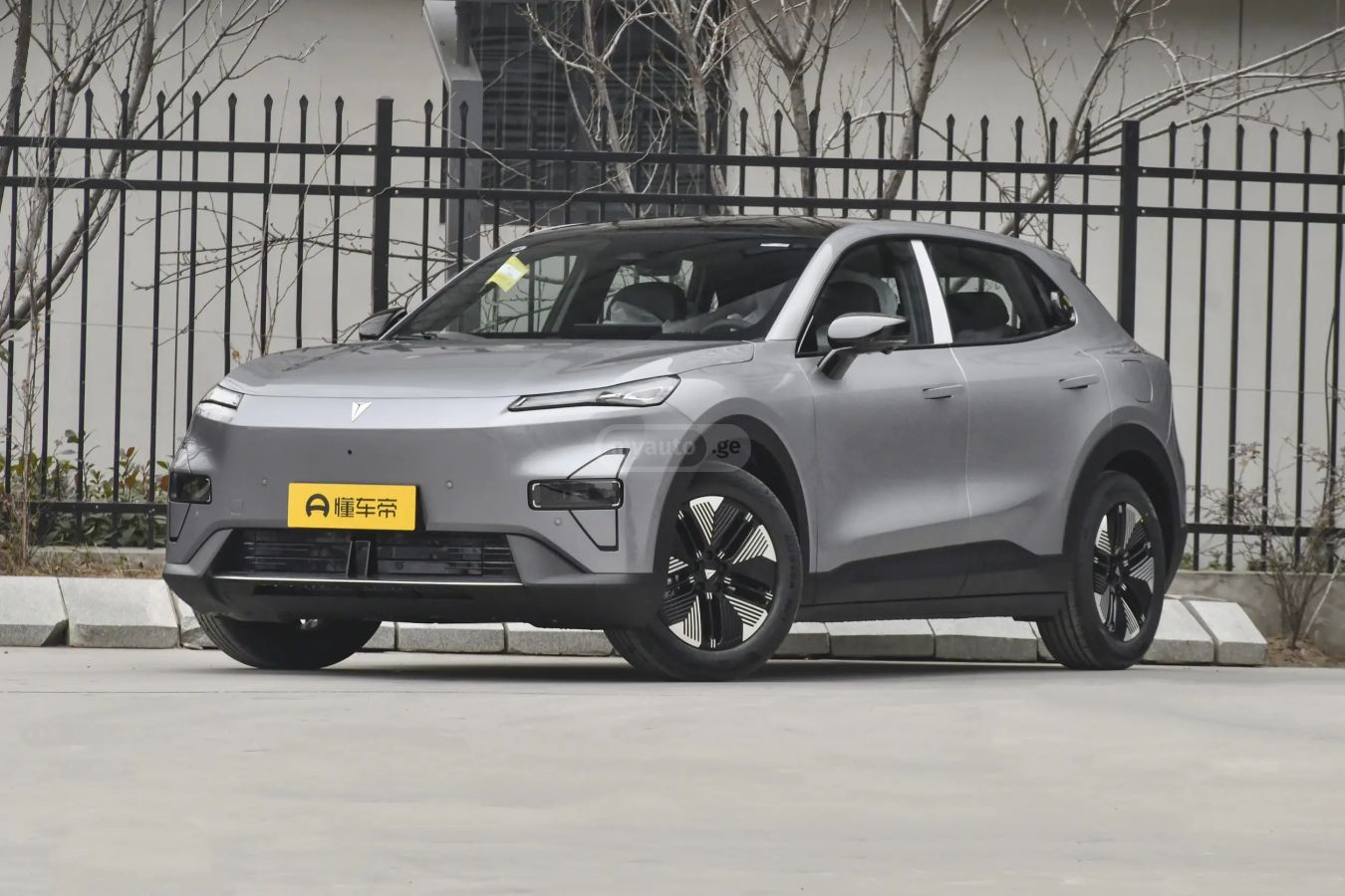 Changan Deepal Dark Blue S05 - фото 1