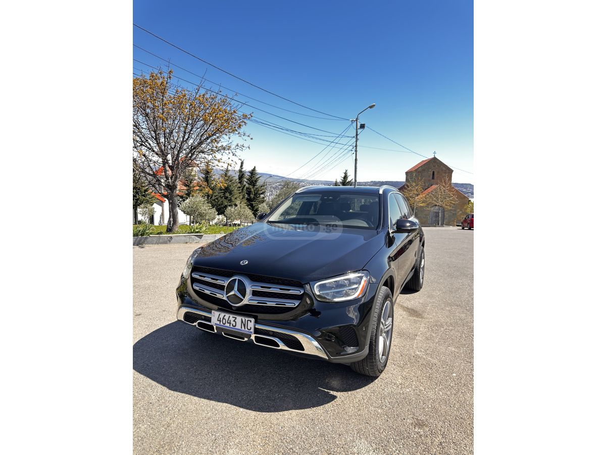 Mercedes-Benz GLC 300 - фото 3