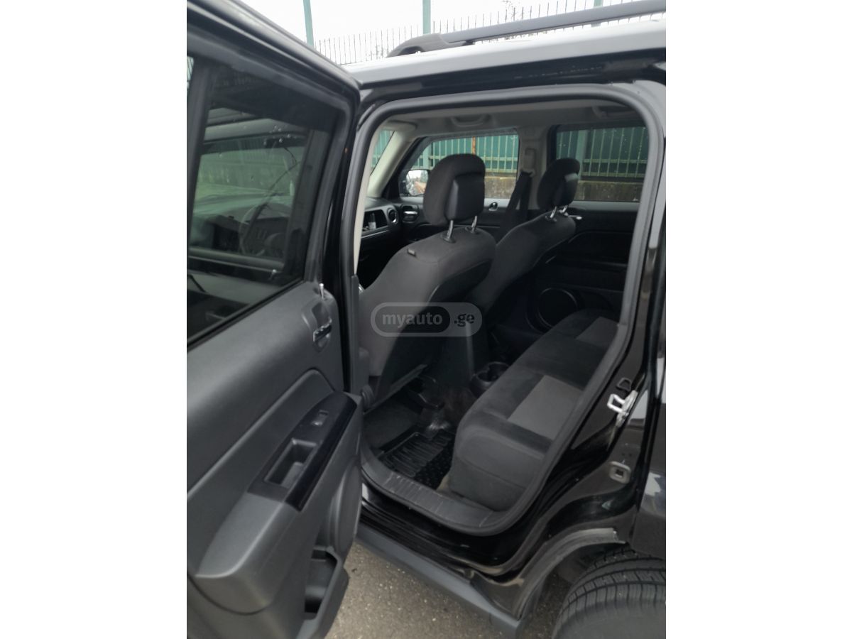 Jeep Patriot - фото 9