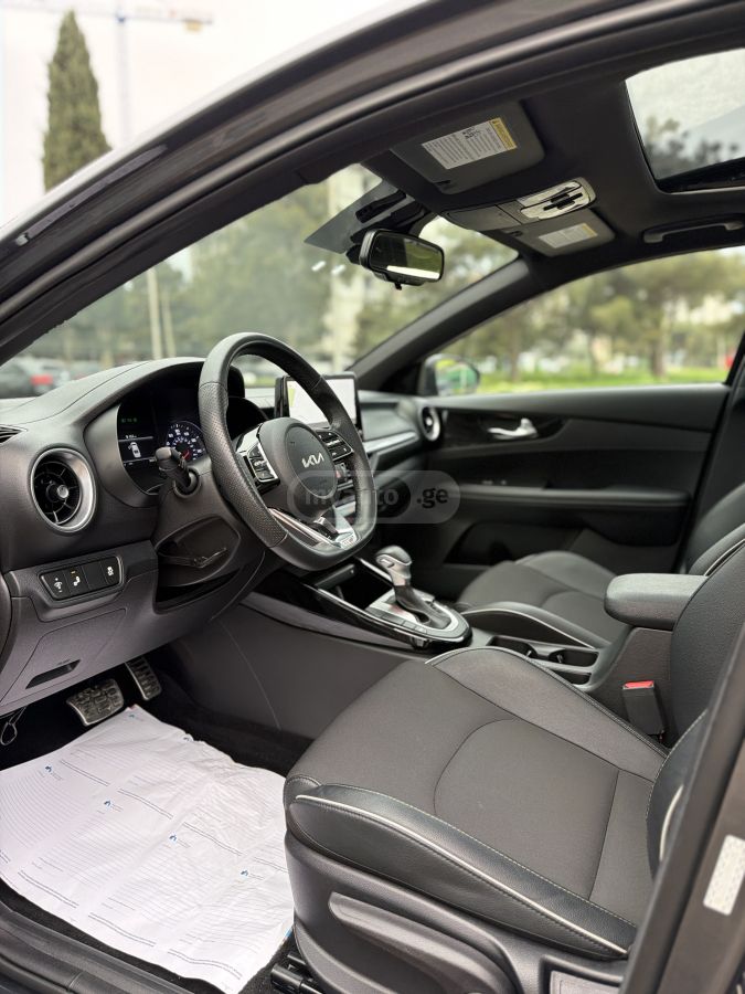 Kia Forte - фото 8