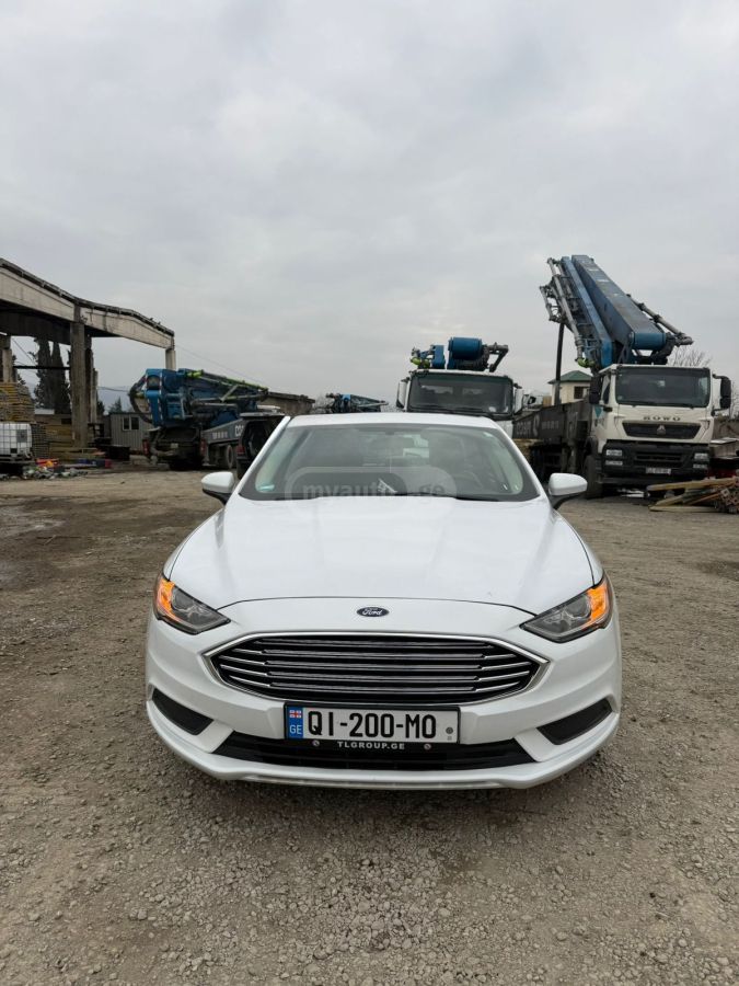 Ford Fusion - фото 3