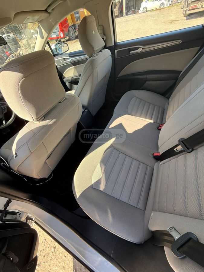 Ford Fusion - фото 5