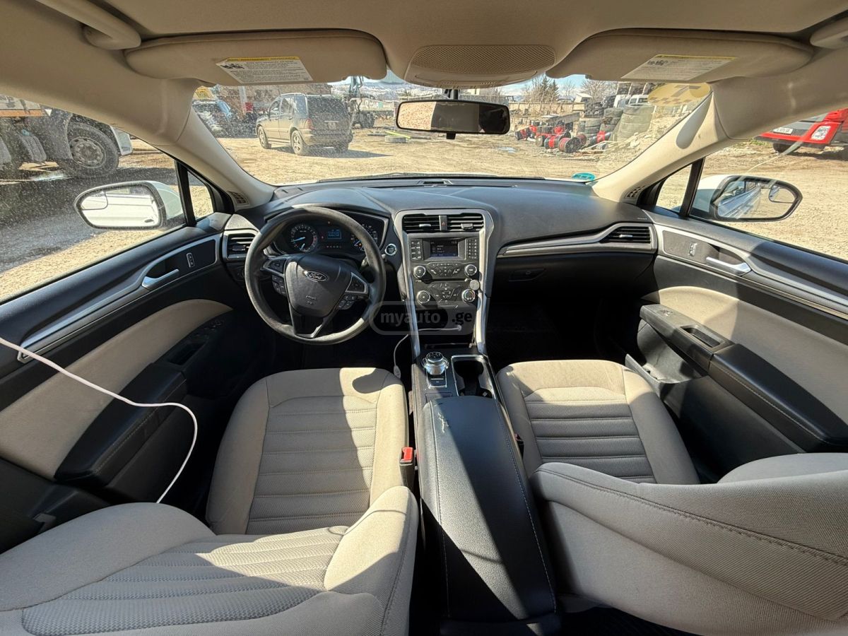 Ford Fusion - фото 6