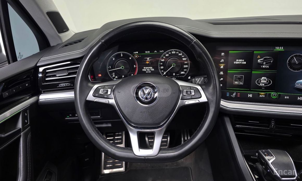 Volkswagen Touareg - фото 13