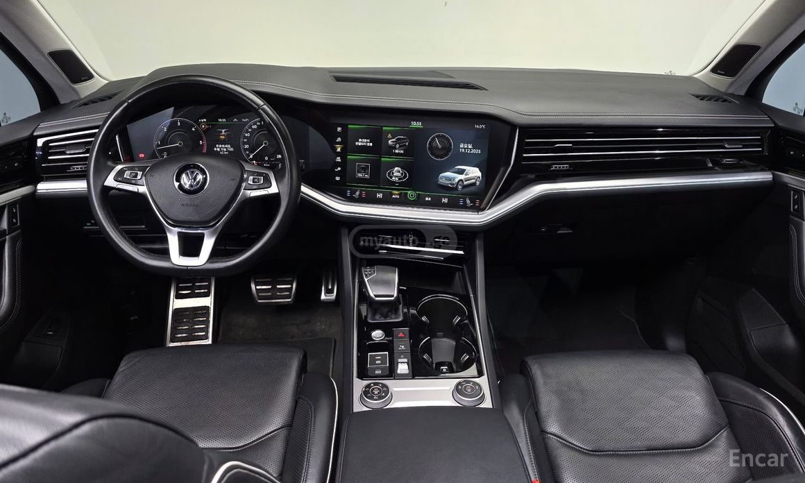 Volkswagen Touareg - фото 7