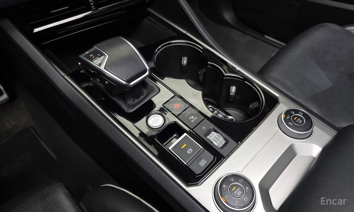 Volkswagen Touareg - фото 9