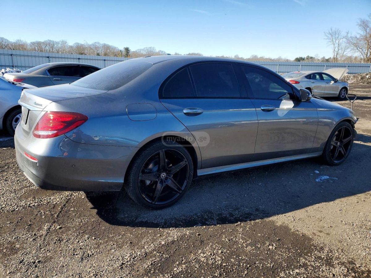 Mercedes-Benz E 350 - фото 3