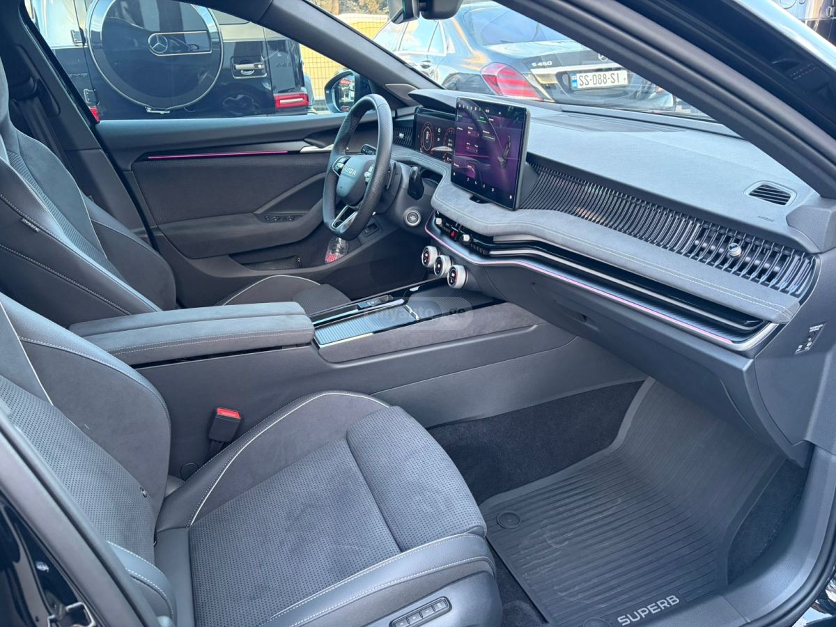 Skoda Superb Sport Line 2025 — миниатюра 11