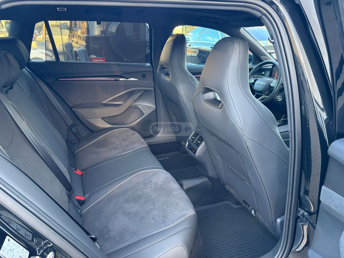 Skoda Superb Sport Line 2025 — миниатюра 7