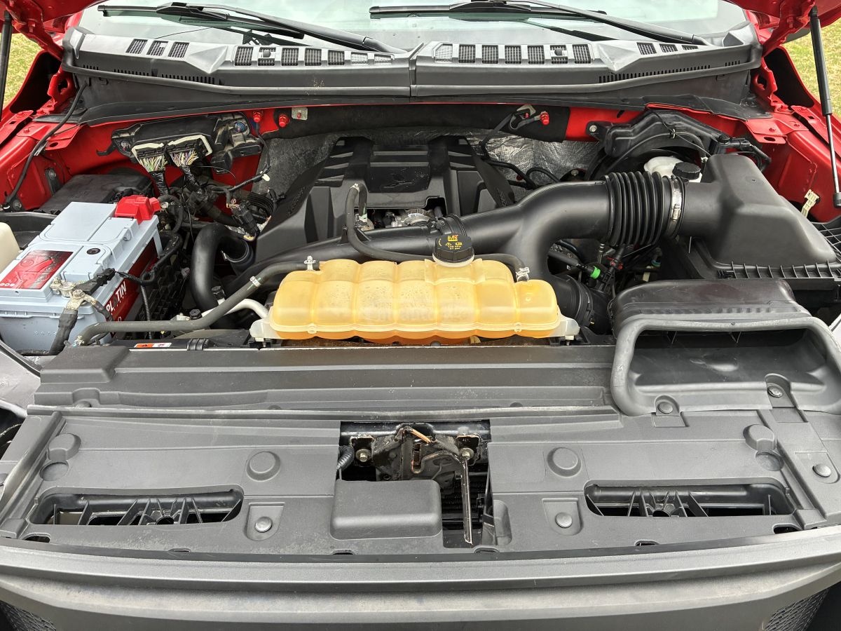 Ford F-150 - фото 11