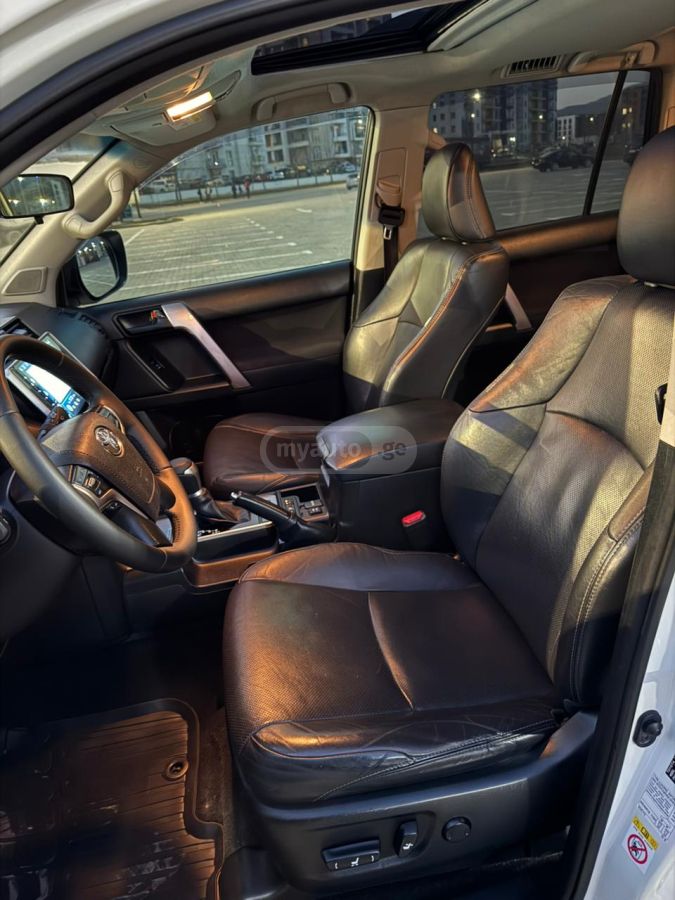 Toyota Land Cruiser Prado - фото 10