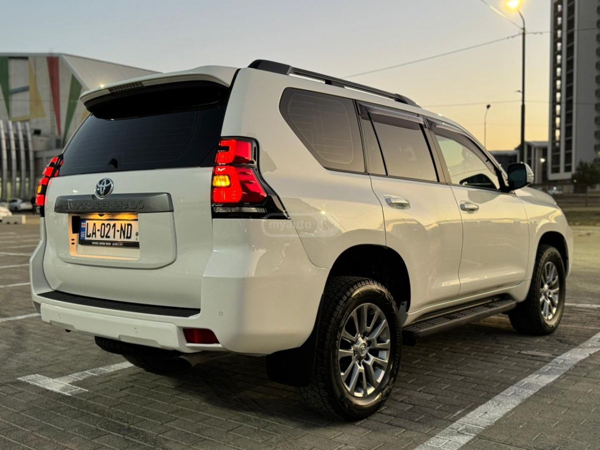 Toyota Land Cruiser Prado - фото 5