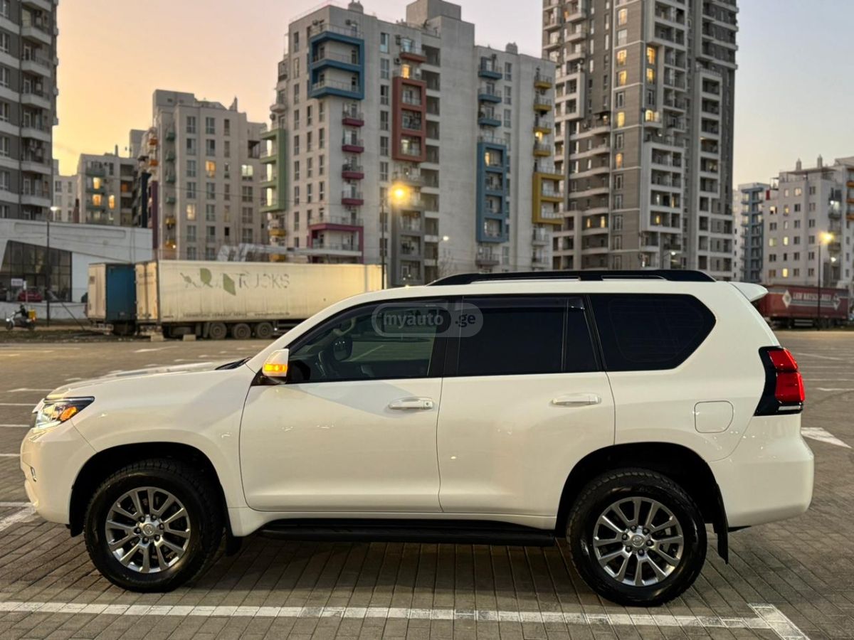 Toyota Land Cruiser Prado - фото 7