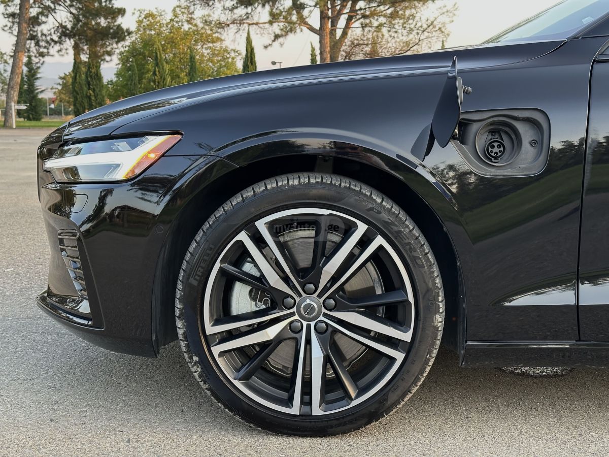 Volvo S 60 - фото 11