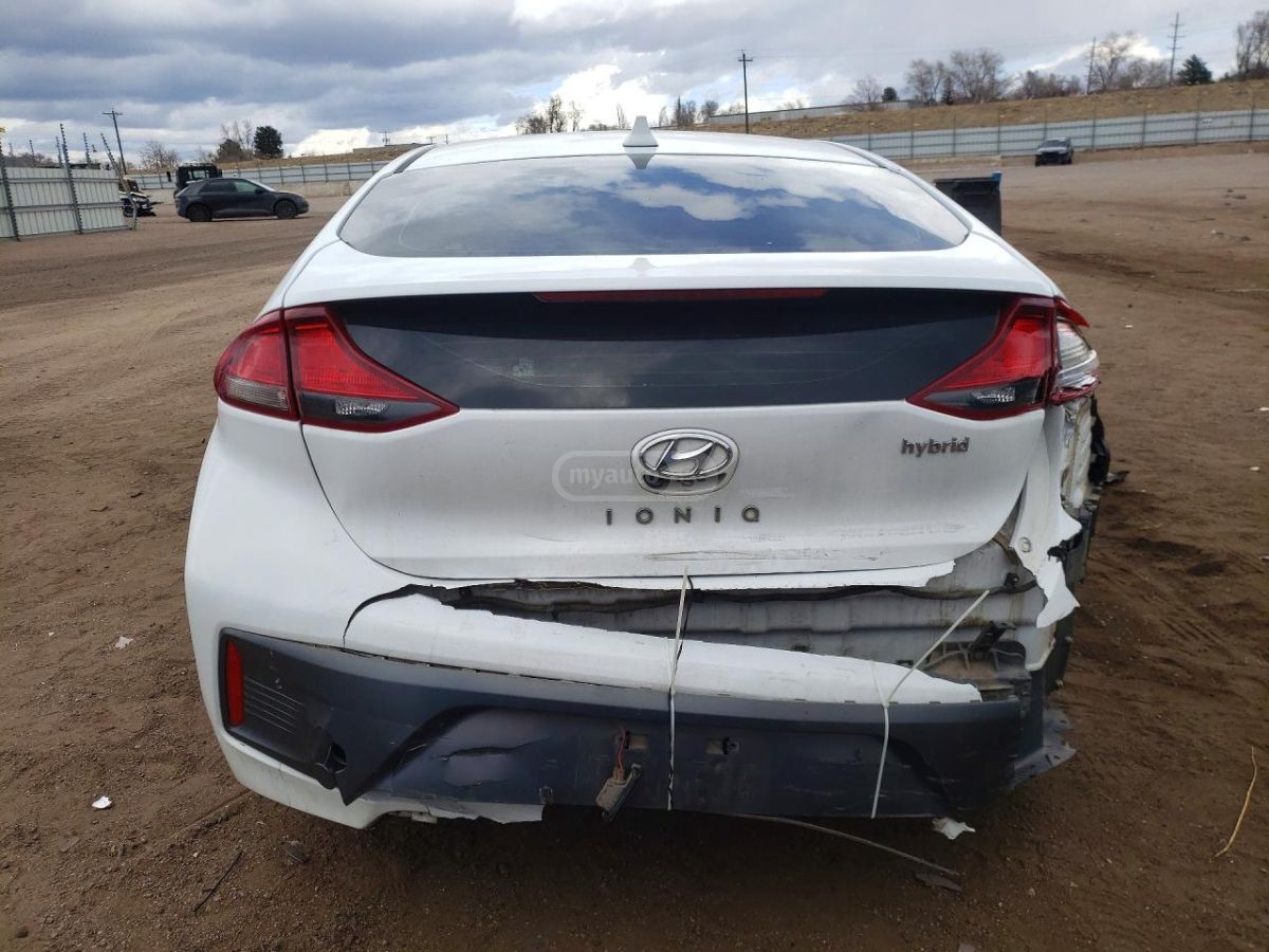 Hyundai Ioniq - фото 6