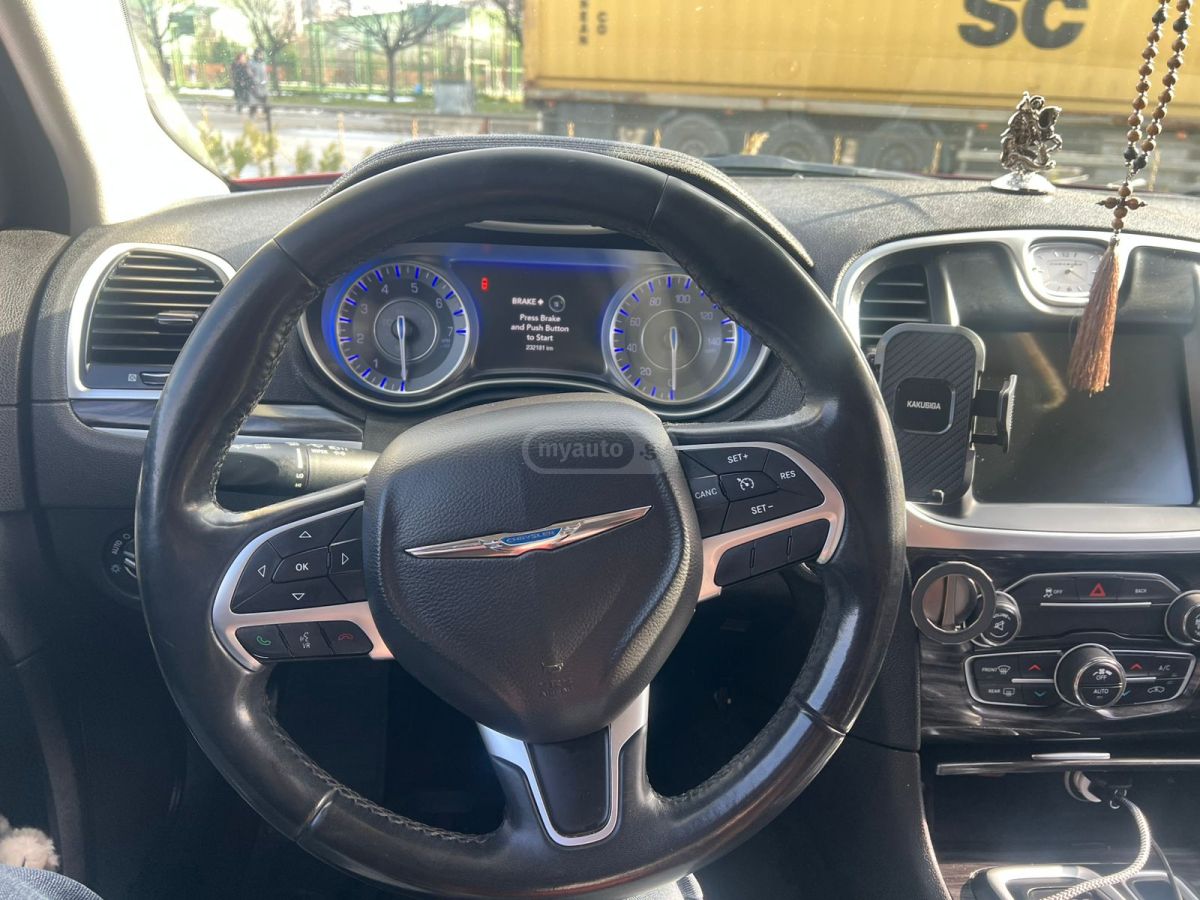 Chrysler 300 - фото 9