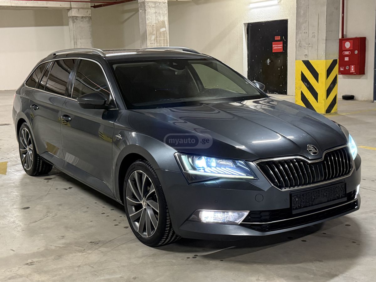Skoda Superb - фото 1