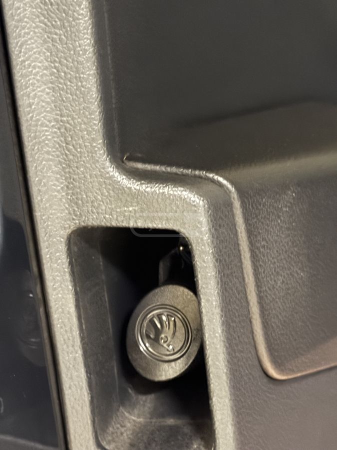 Skoda Superb - фото 14