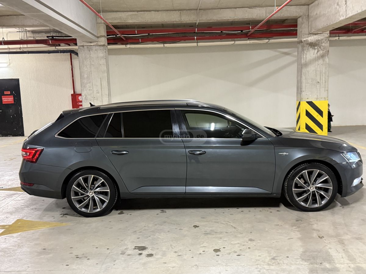 Skoda Superb - фото 6