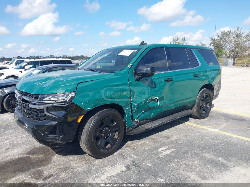 Chevrolet Tahoe 2023 — миниатюра 3