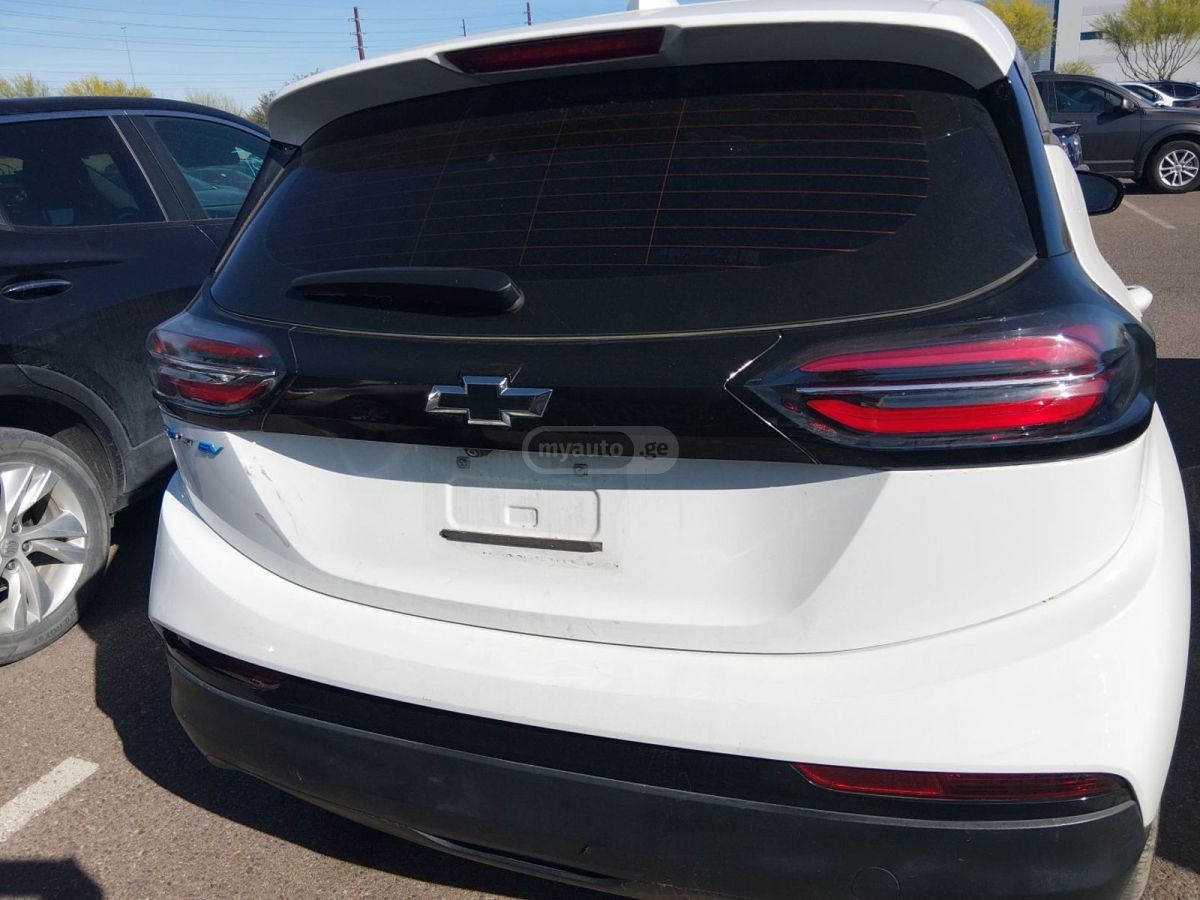 Chevrolet Bolt EV - фото 3