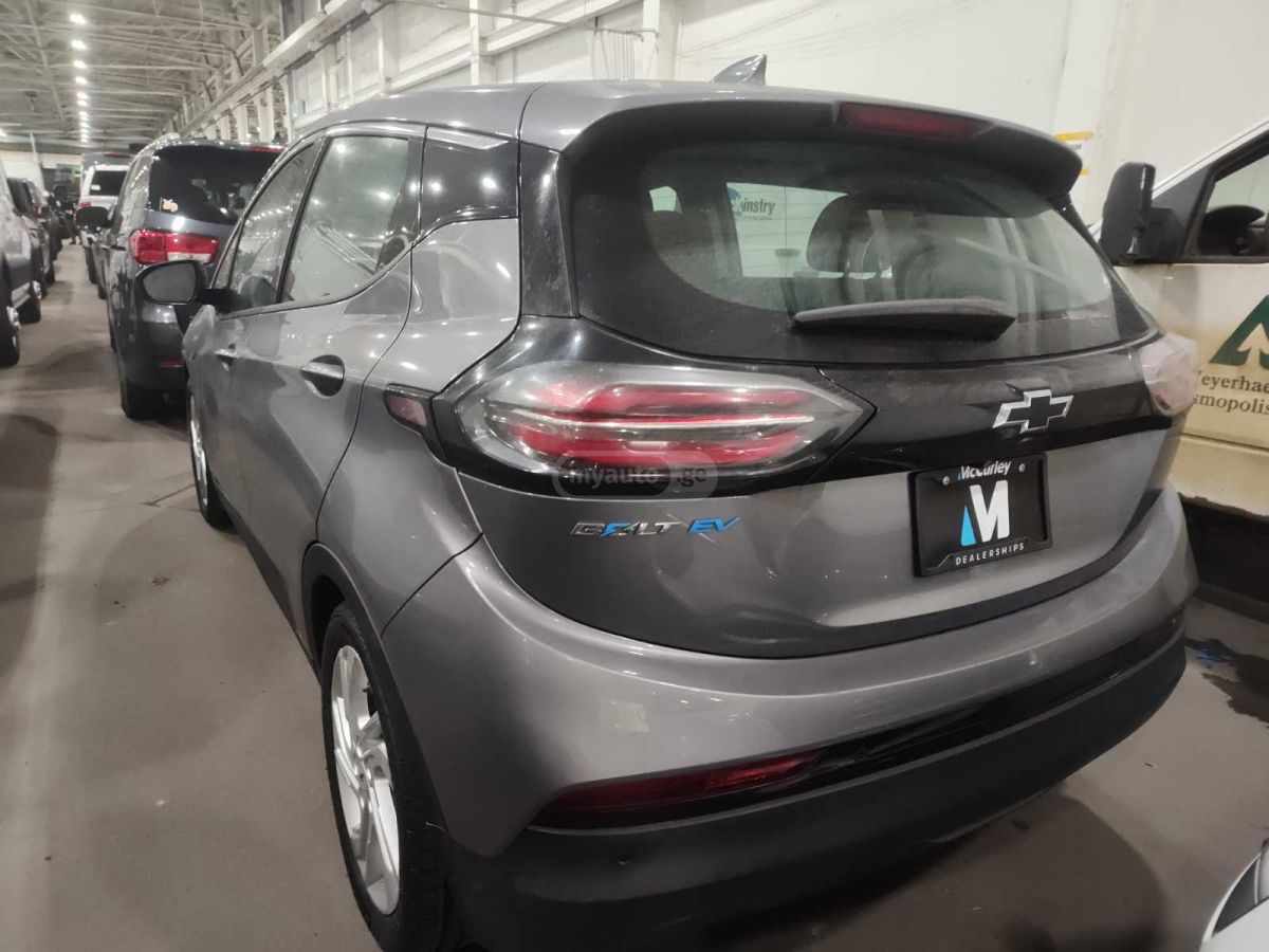 Chevrolet Bolt EV - фото 2