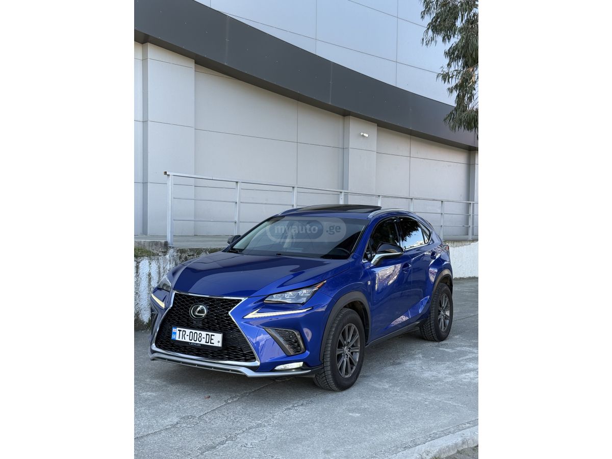 Lexus NX 200 - фото 1