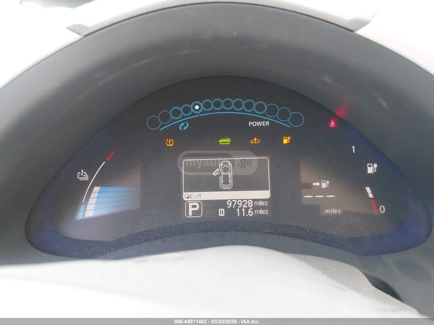 Nissan Leaf - фото 10