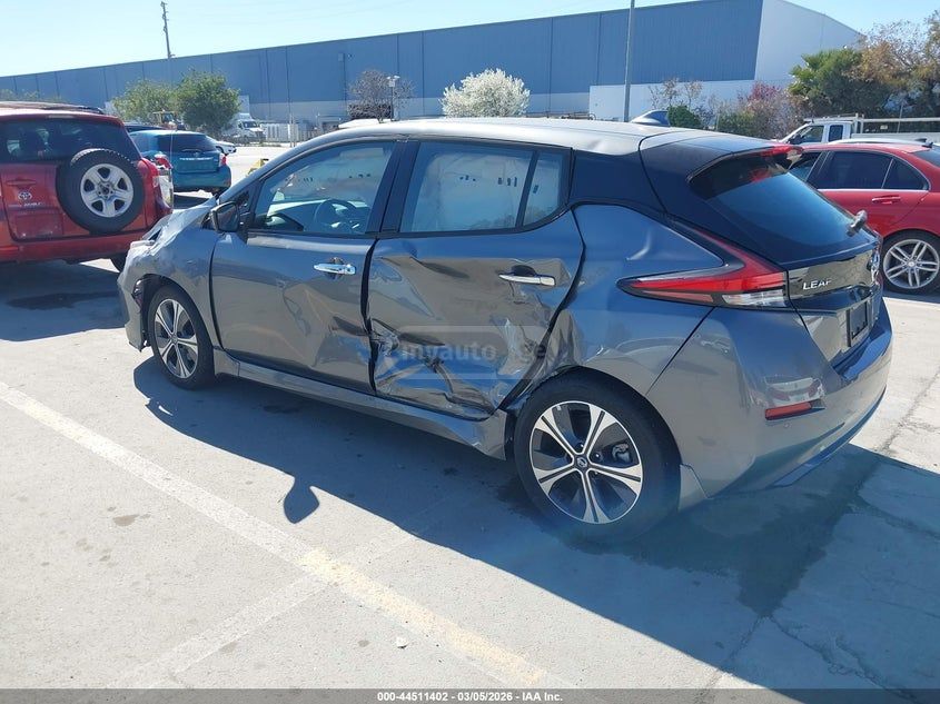 Nissan Leaf - фото 3