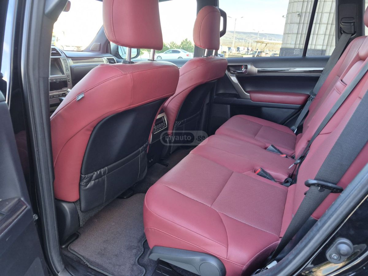 Lexus Base 4dr 4x4 Automatic — миниатюра 11