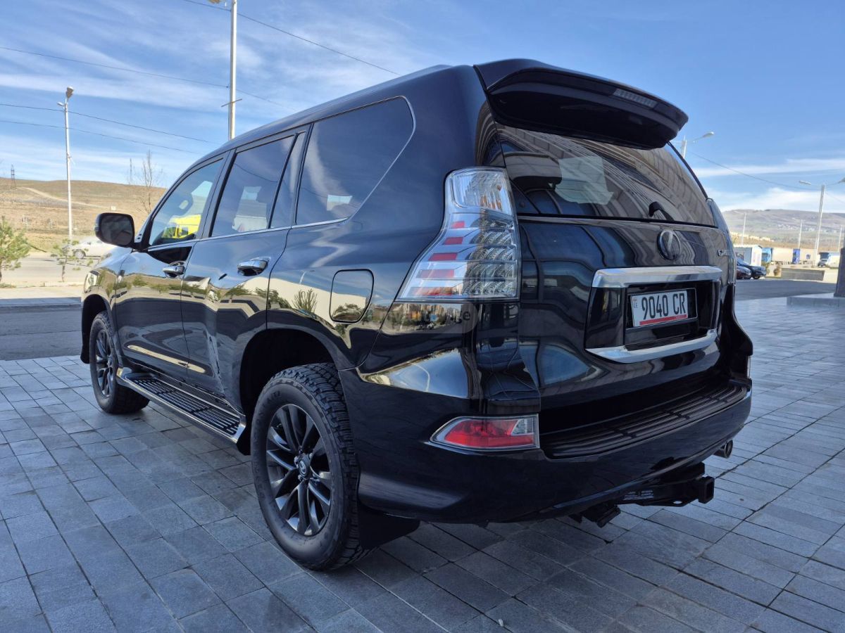 Lexus Base 4dr 4x4 Automatic — миниатюра 5