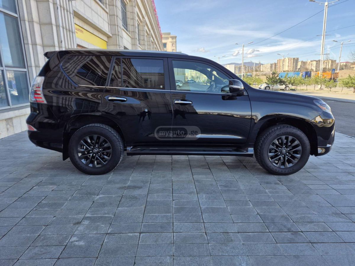 Lexus Base 4dr 4x4 Automatic — миниатюра 8