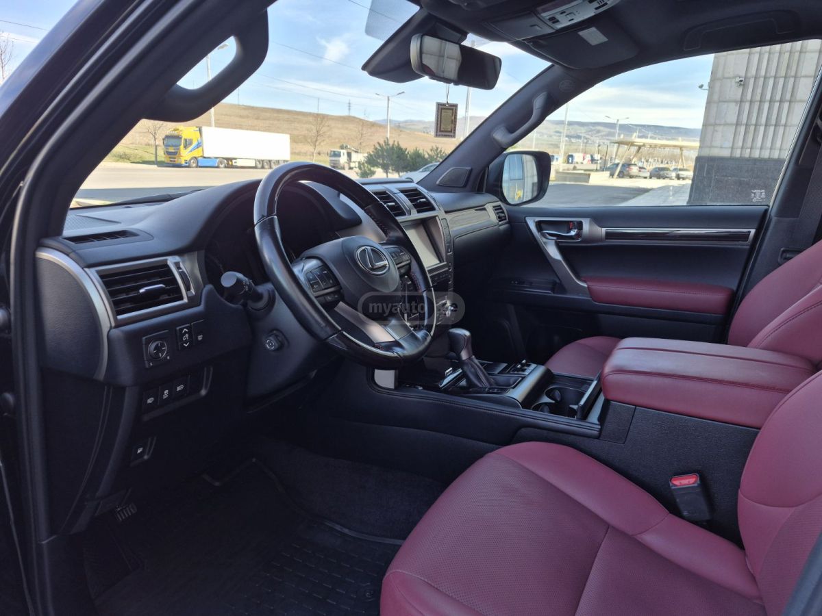 Lexus Base 4dr 4x4 Automatic — миниатюра 9