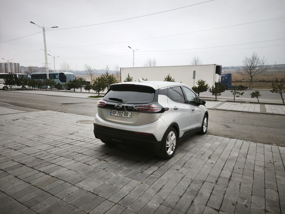 Chevrolet 1LT 4dr Wagon Automatic — миниатюра 13