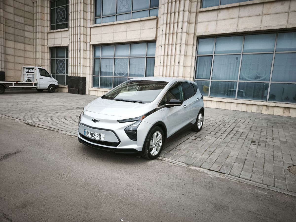 Chevrolet 1LT 4dr Wagon Automatic — миниатюра 4