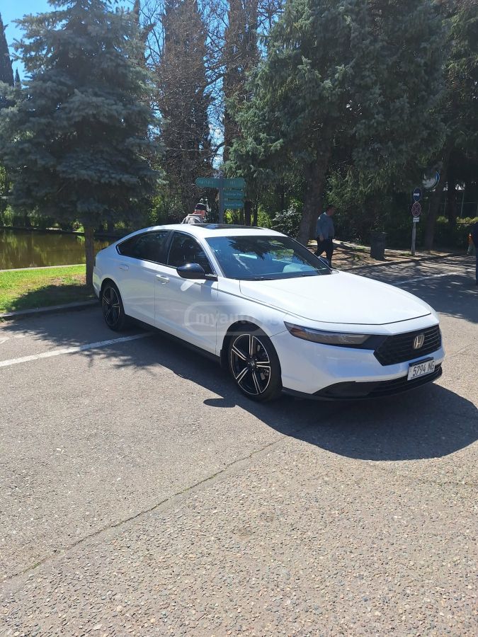 Honda Accord - фото 1