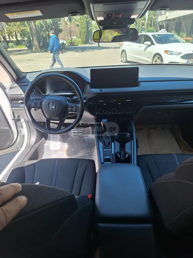 Honda Accord - фото 4