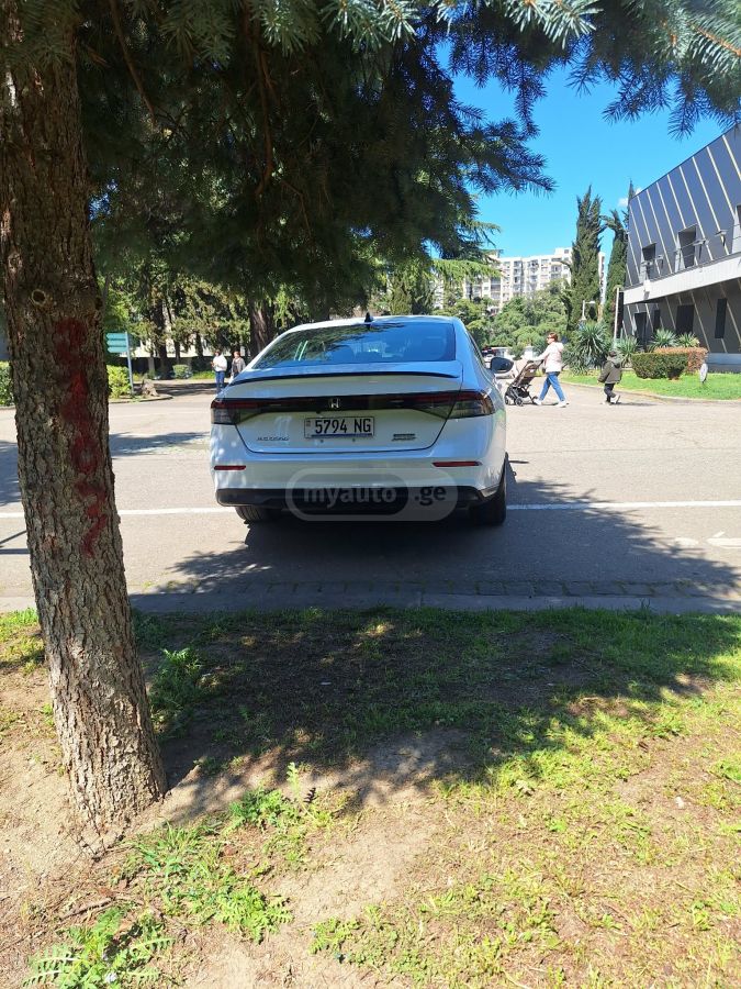 Honda Accord - фото 7