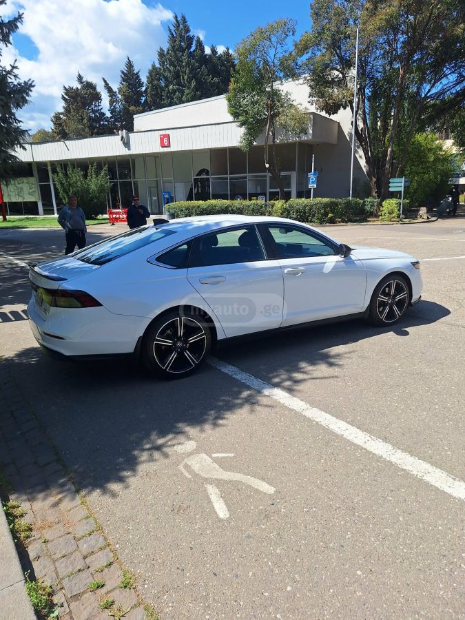 Honda Accord - фото 9