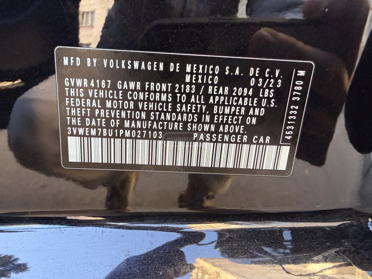 Volkswagen Jetta - фото 7