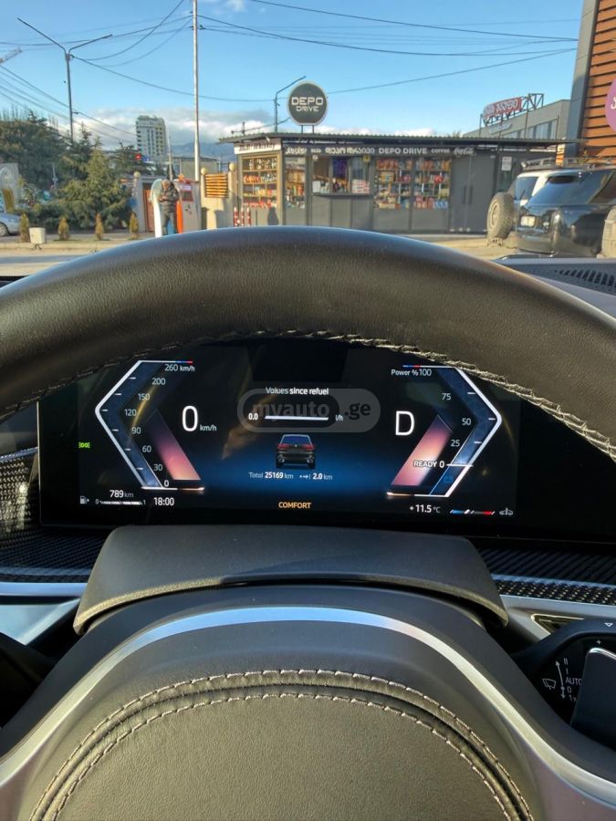 BMW xDrive40i 4dr All-Wheel Drive — миниатюра 4