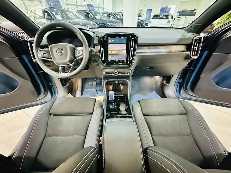 Volvo C40 2023 — миниатюра 9