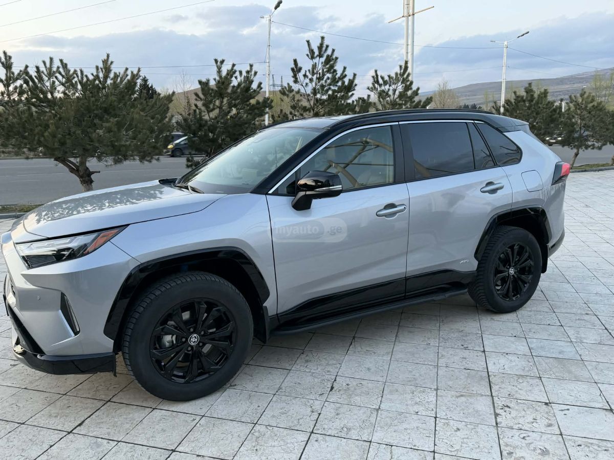 Toyota XSE Hybrid — миниатюра 2