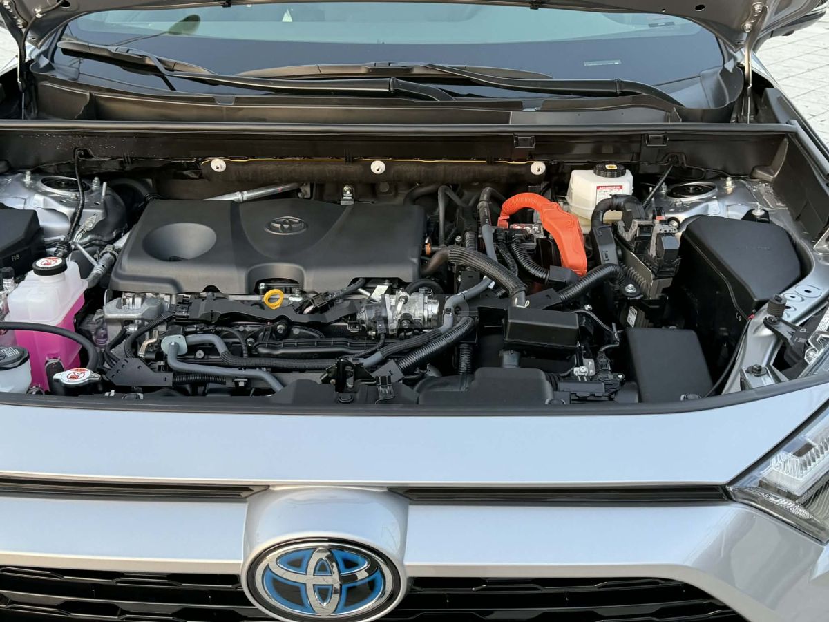 Toyota XSE Hybrid — миниатюра 9