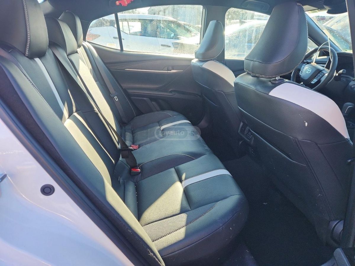 Toyota Camry - фото 10