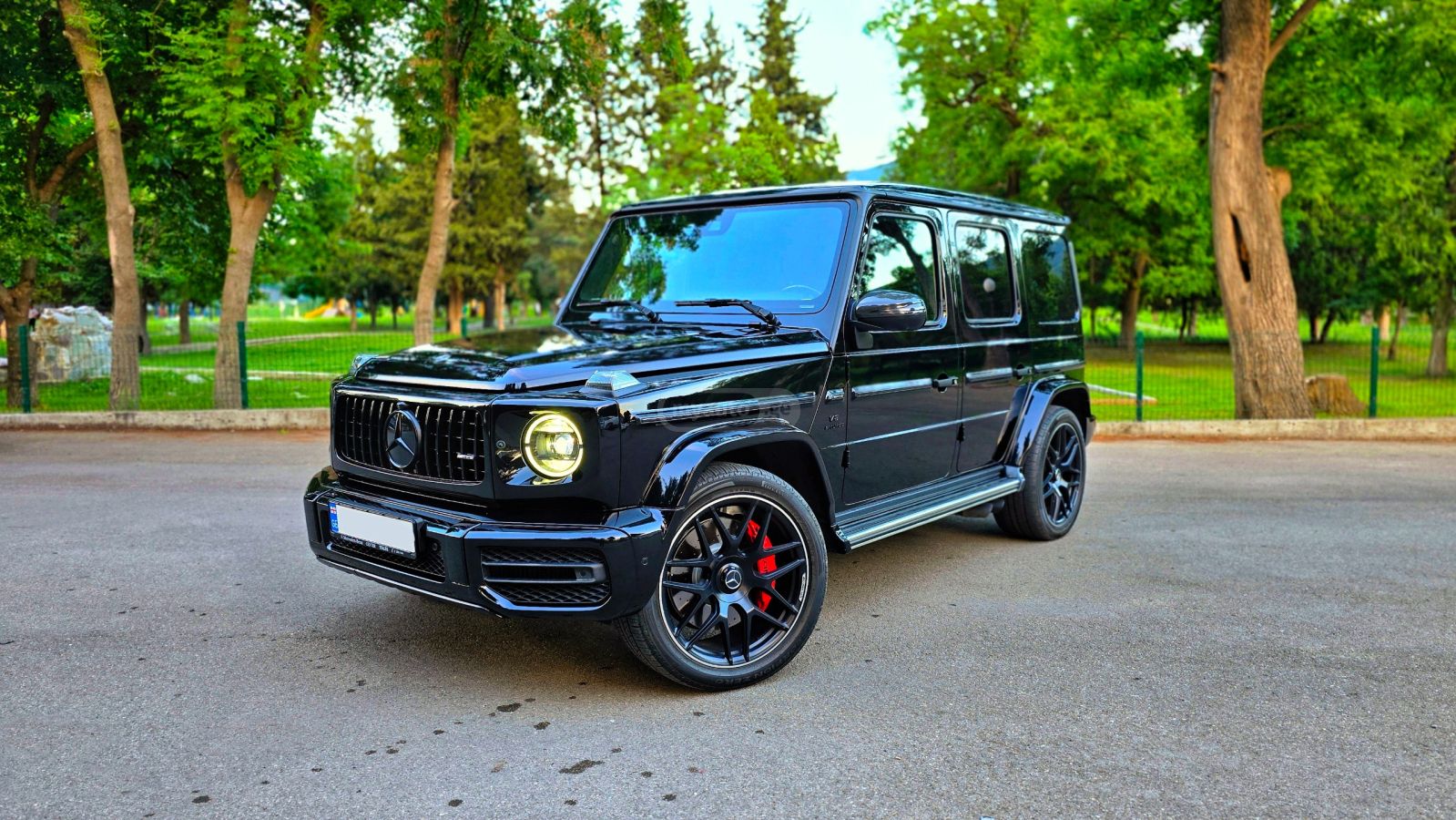 Mercedes-Benz G 63 AMG - фото 1