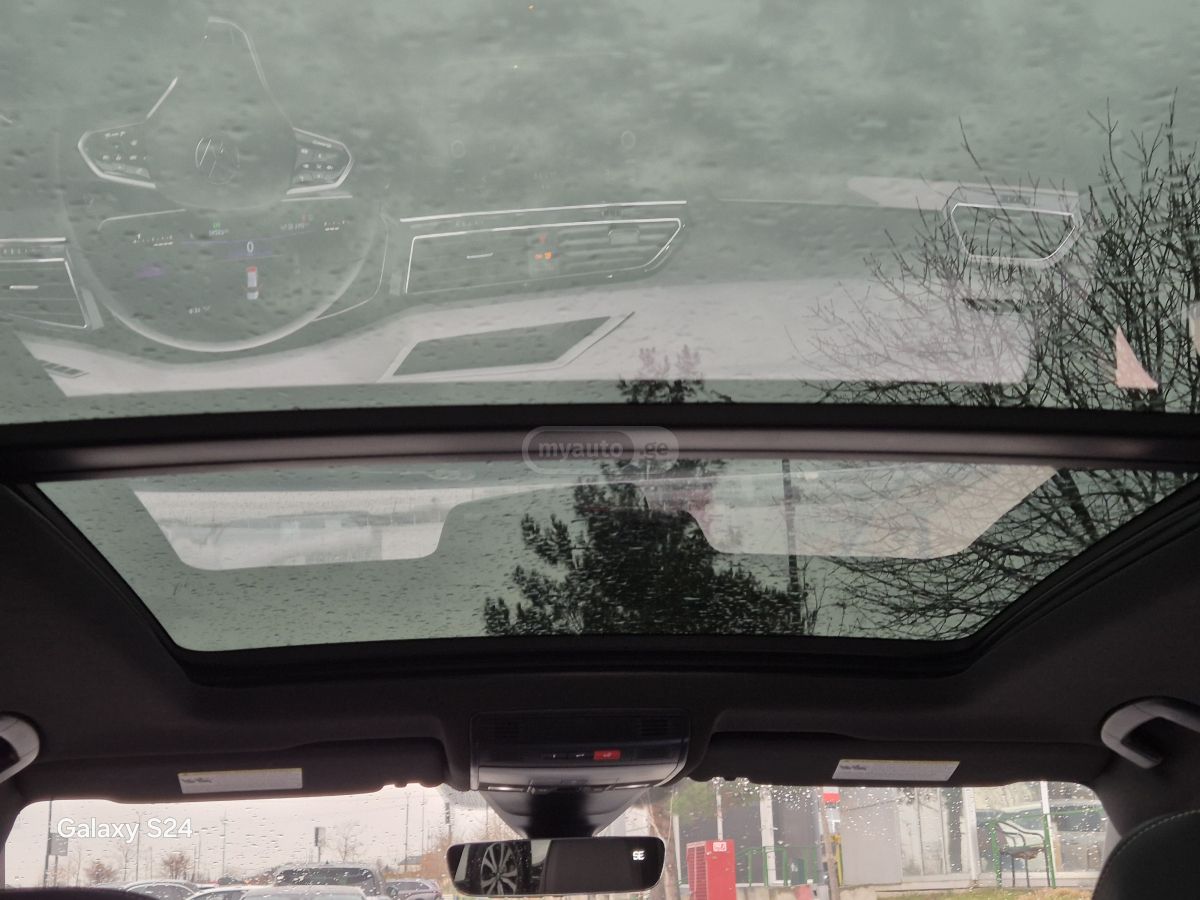 Volkswagen Tiguan - фото 2