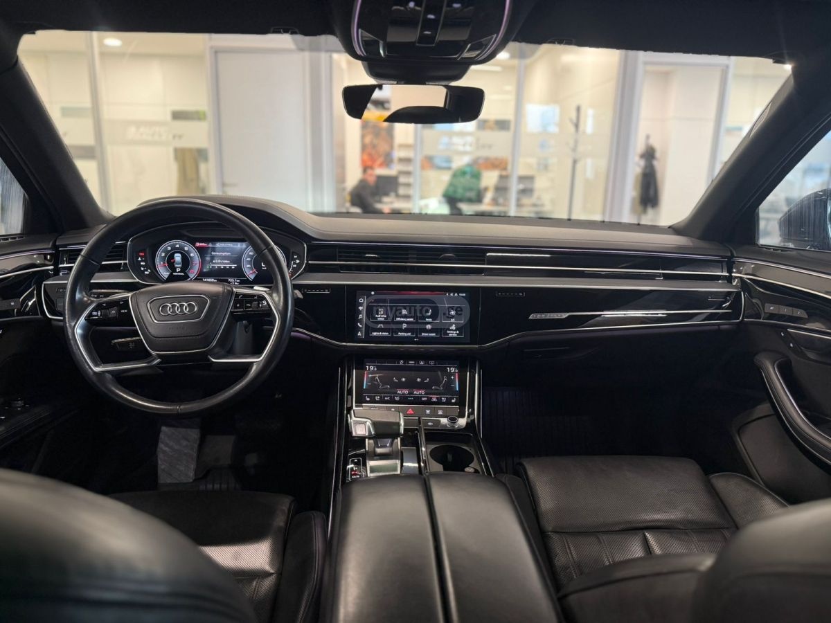 Audi A8 - фото 7